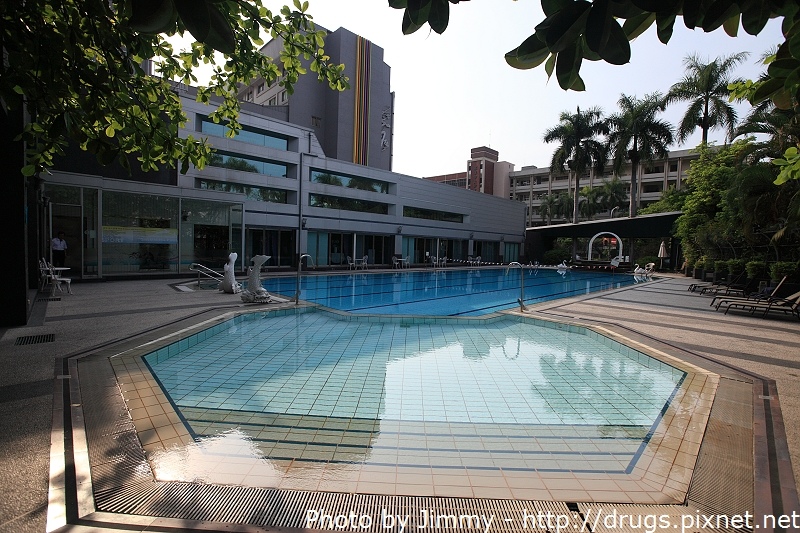高雄 華園飯店 Holiday Garden Hotel