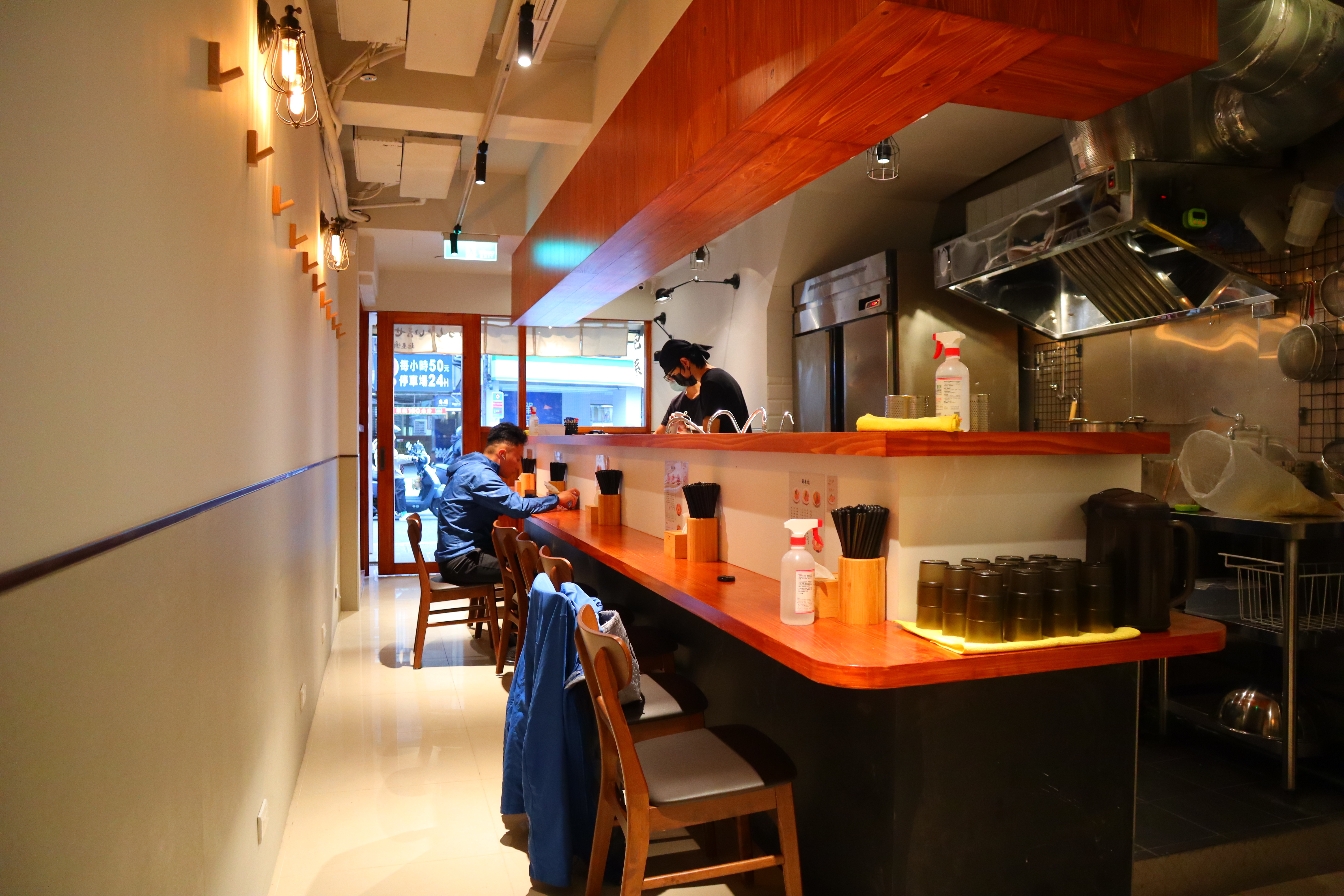 (新北板橋美食)麵屋鴒 板橋，2023年底板橋新開拉麵店~少