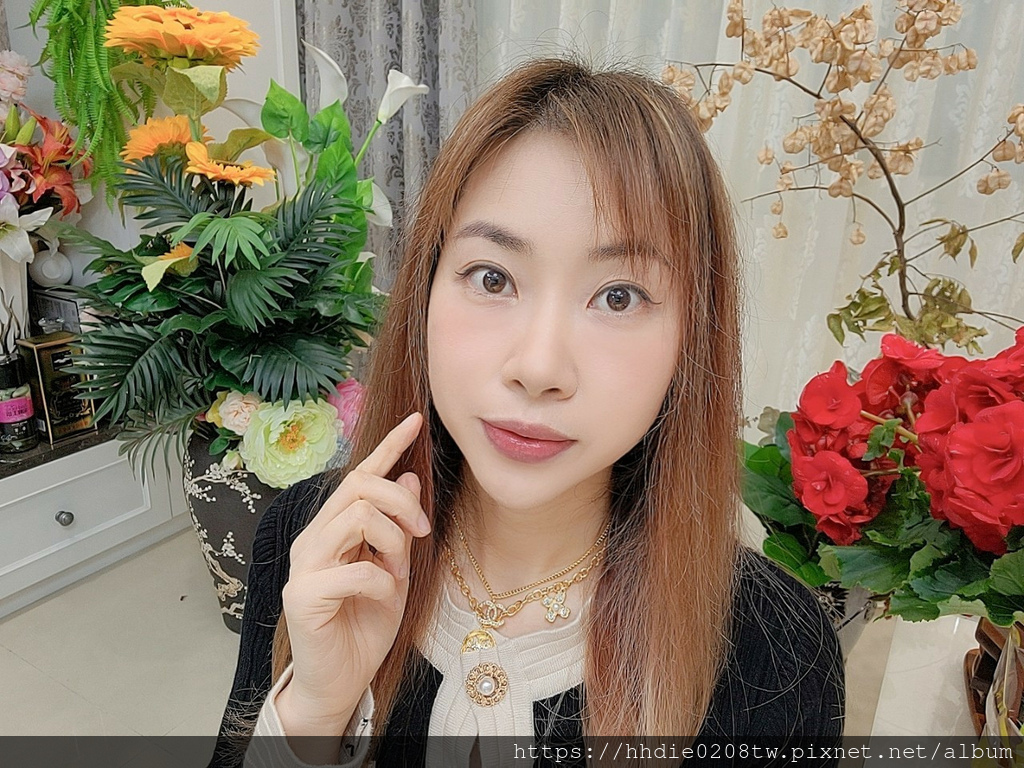 香奈兒粉餅+唇萃 (34).jpg