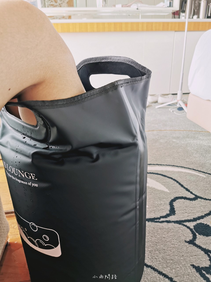 生活旅行好物推薦｜多久沒好好照顧自己的雙腳？Is Lounge嗜香氛足浴袋、微笑舒心泡泡澡精油、晚安好夢泡泡澡精油_小雨問路 (5).PNG